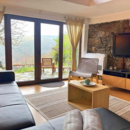Retiro de Gondramaz - Casa Inteira com 208m2, Pátio privado Vila Exterior foto