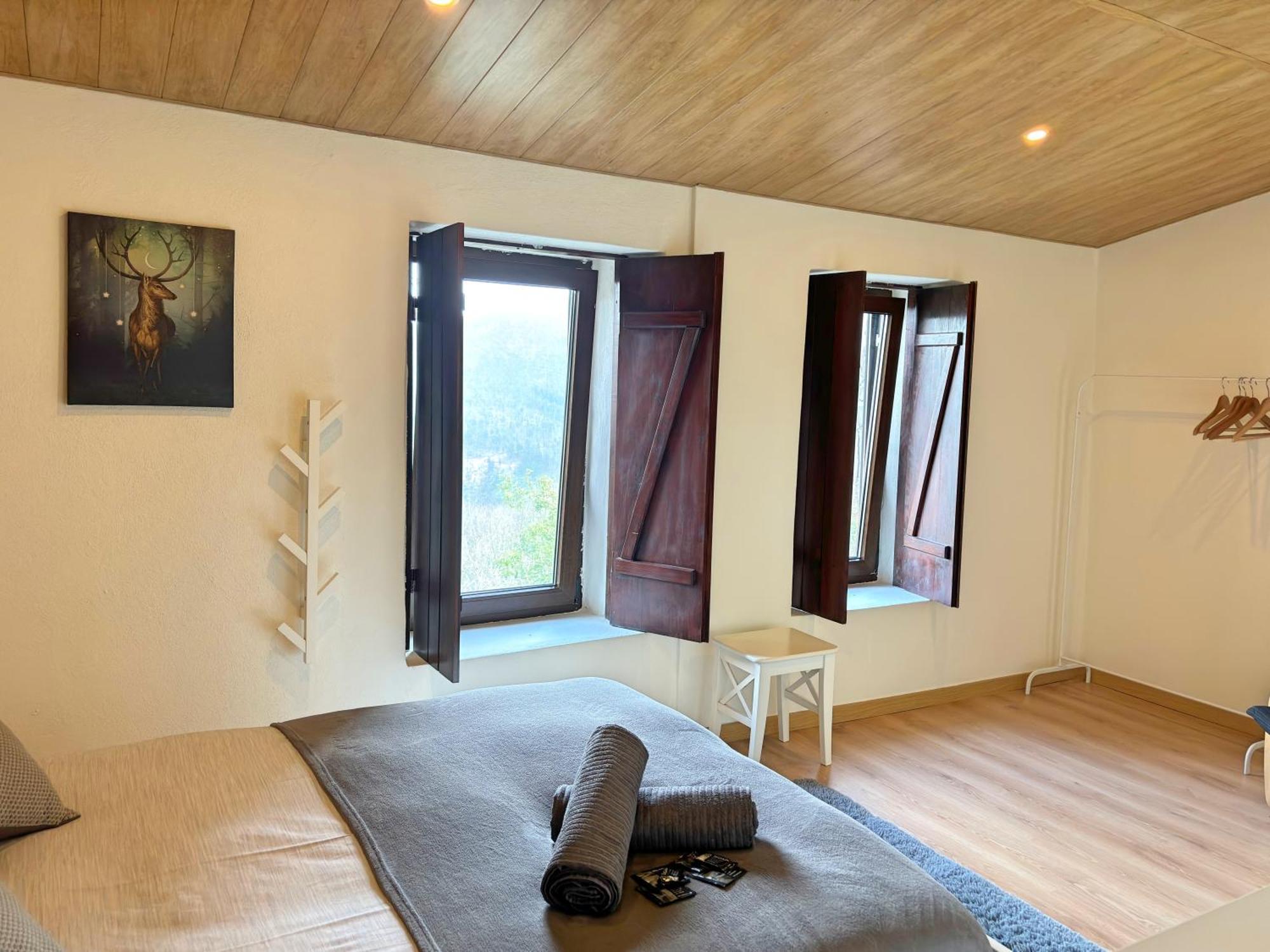 Retiro de Gondramaz - Casa Inteira com 208m2, Pátio privado Vila Exterior foto