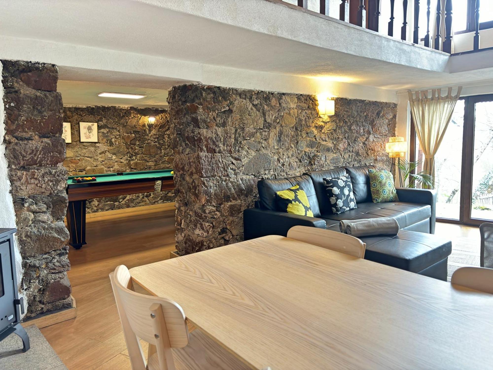 Retiro de Gondramaz - Casa Inteira com 208m2, Pátio privado Vila Exterior foto